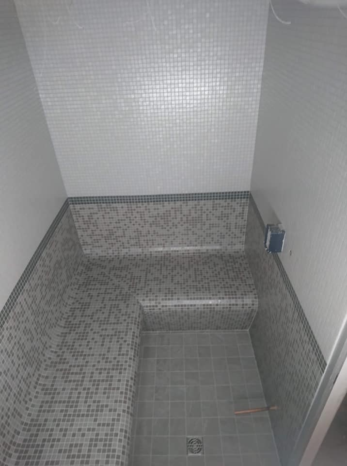 pose-faience-pour-hammam-saint-suliac-favrel-carrelage